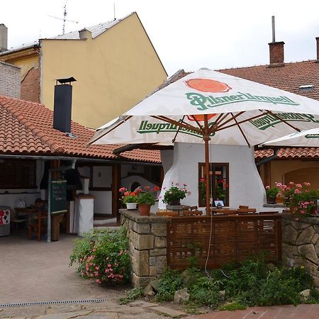 Penzion Pod Kastany Kvasice Luaran gambar