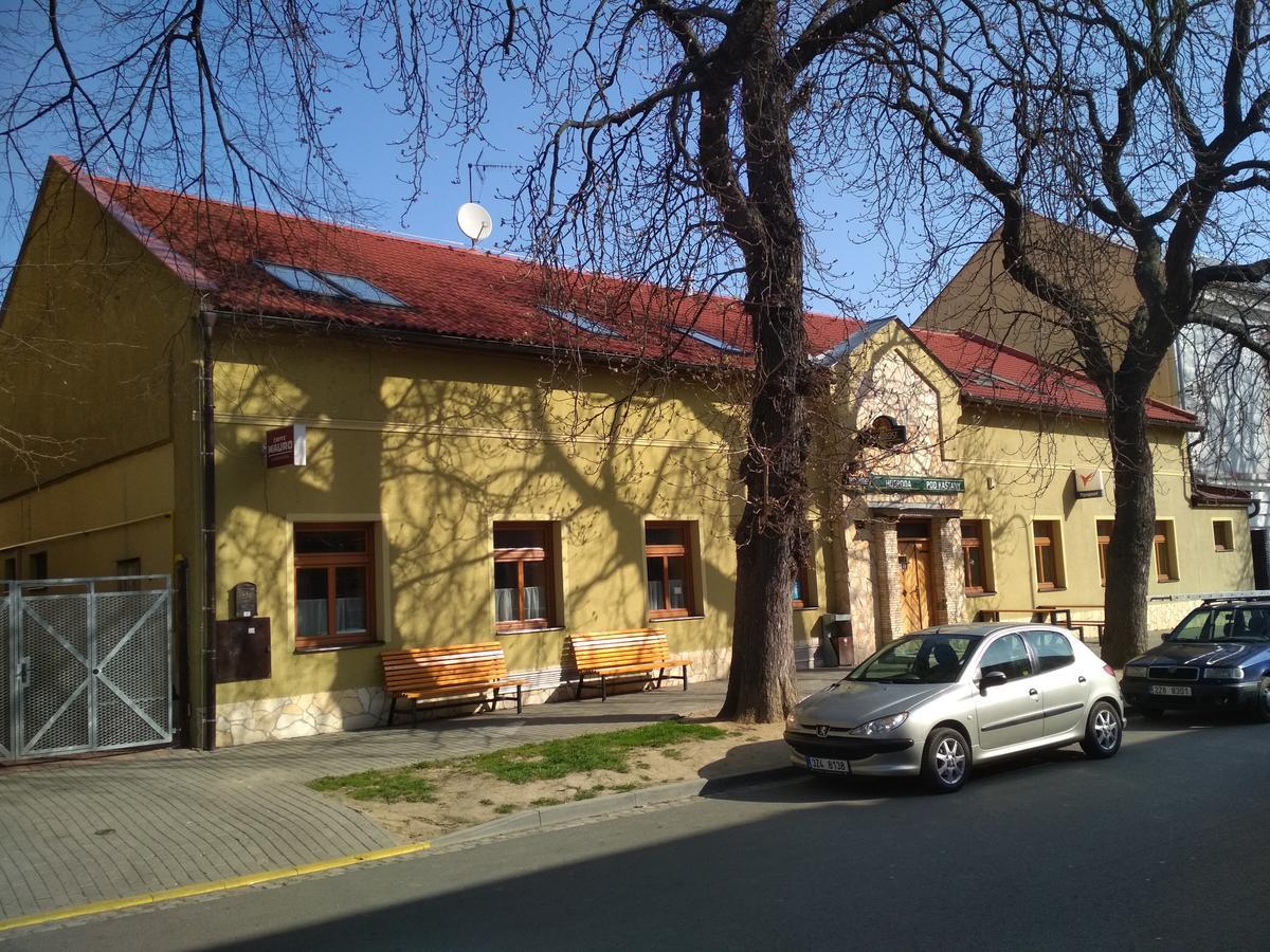 Penzion Pod Kastany Kvasice Luaran gambar